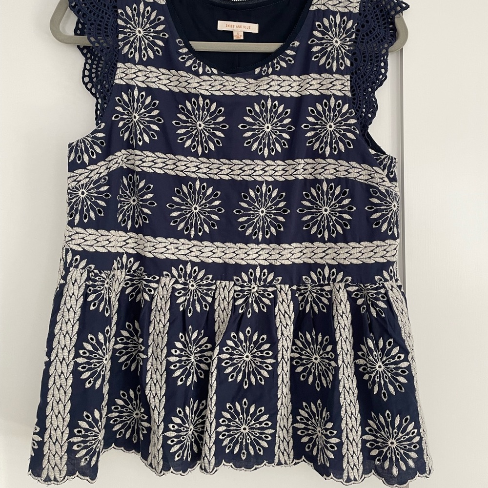 Lace top with great detail